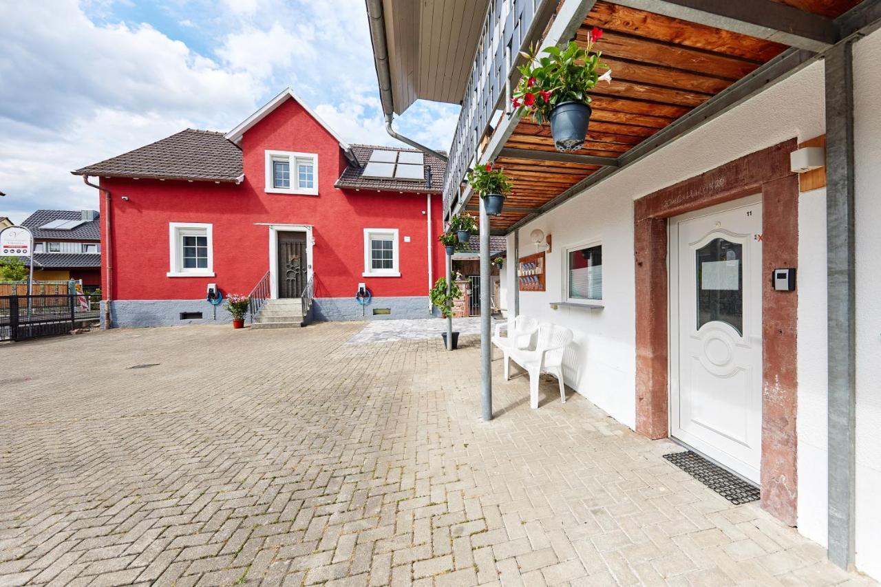 Gaestehaus Viktoriya Nur Wenige Minuten Zum Europa-Park Руст Экстерьер фото